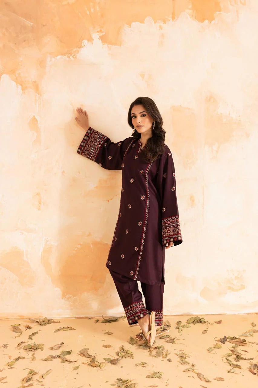 Nazakat Embroidered 2pc royal lifestyle collections