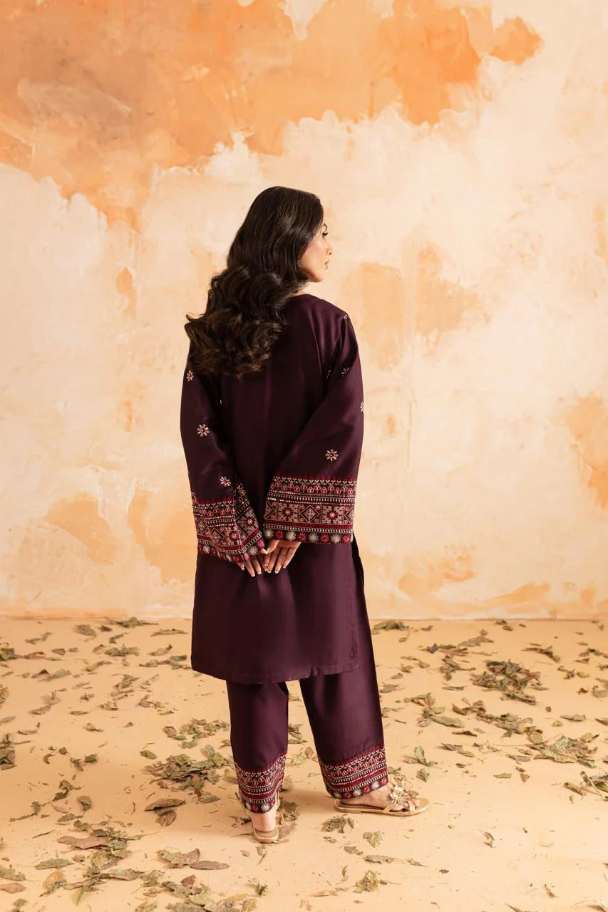 Nazakat Embroidered 2pc royal lifestyle collections