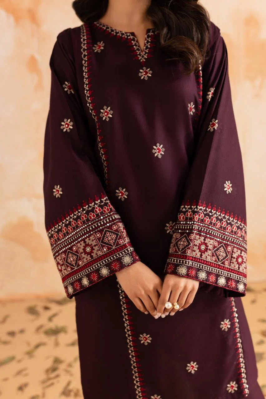 Nazakat Embroidered 2pc royal lifestyle collections