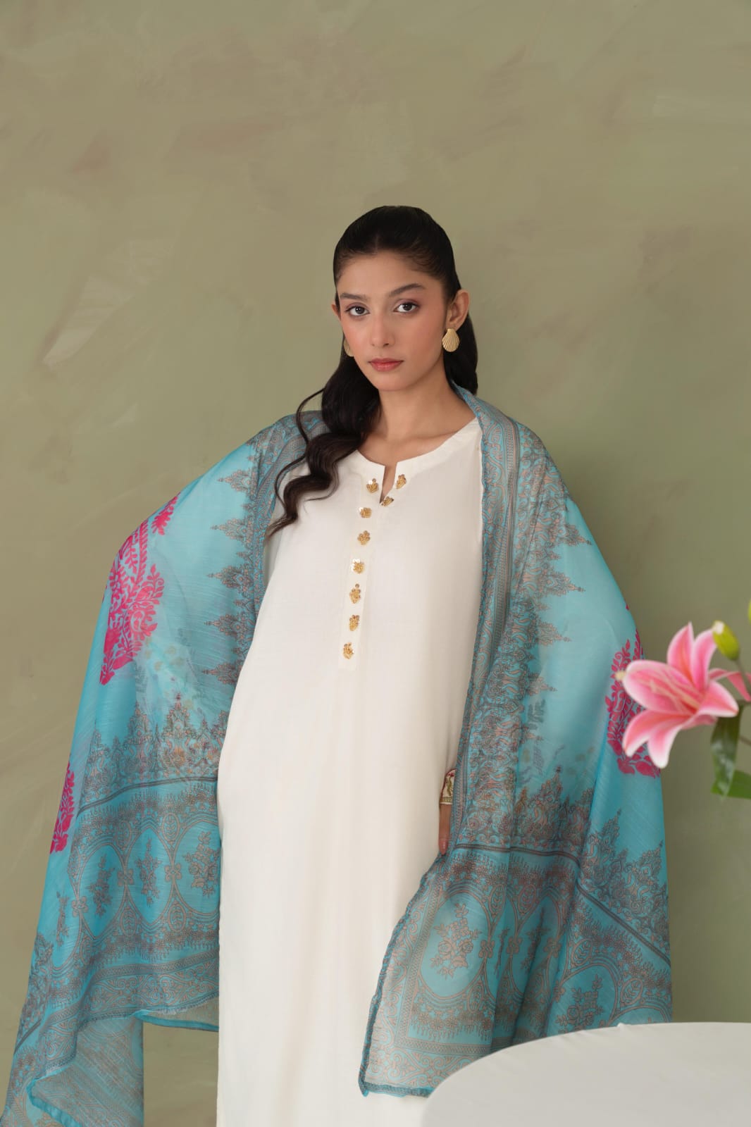 Kastoor Embroidered 3pc royal lifestyle collections