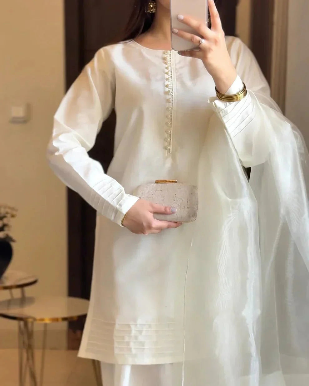 Hoor Lawn 3pc royal lifestyle collections