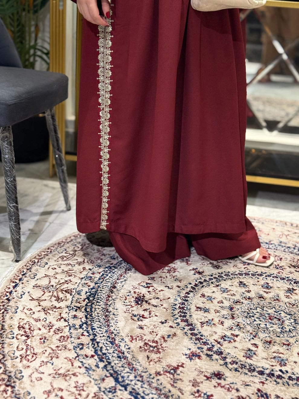 Alisha Mahroon Embroidered 2pc royal lifestyle collections