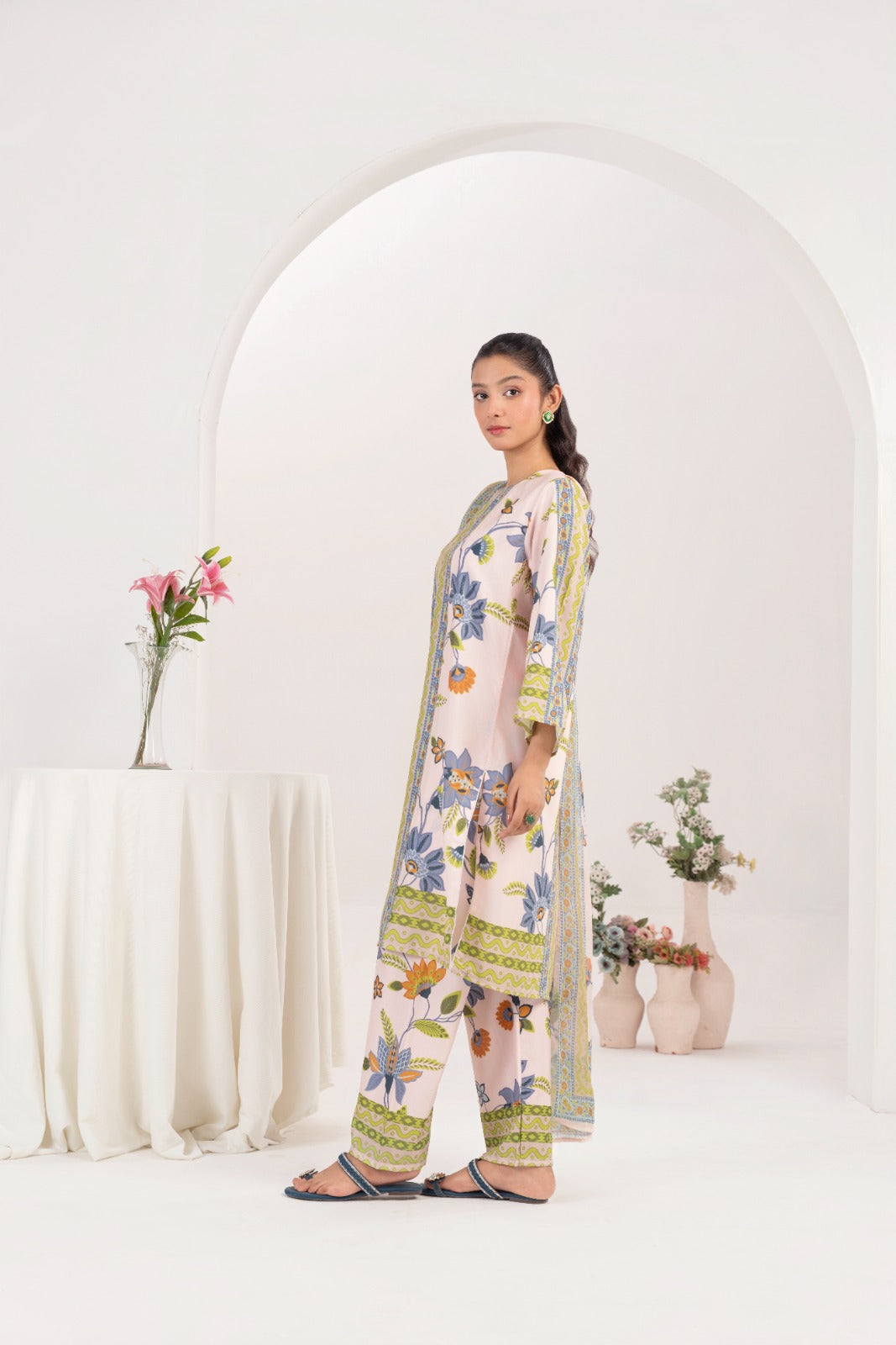 Rukhsar Three-Piece Dress royal lifestyle collections