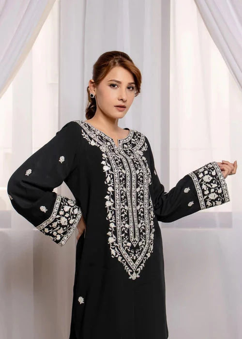 Royal Black Allure 2pcs Royal Lifestyle Collections