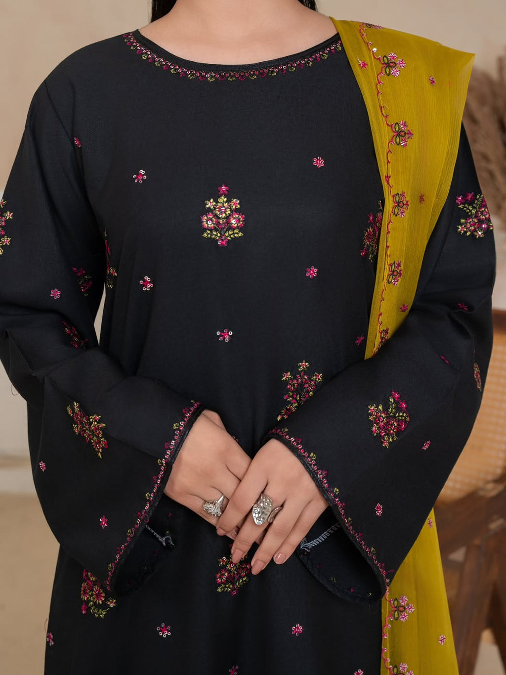 Royal Olive Embroidered 3pcs Royal Lifestyle Collections