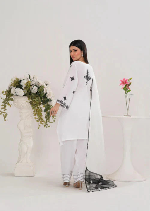 Royal White Charm Farshi 3pcs Royal Lifestyle Collections